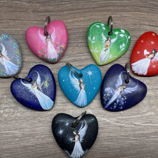 Přívěšek ve tvaru srdce Artofsoul | Anděl strážný - černá