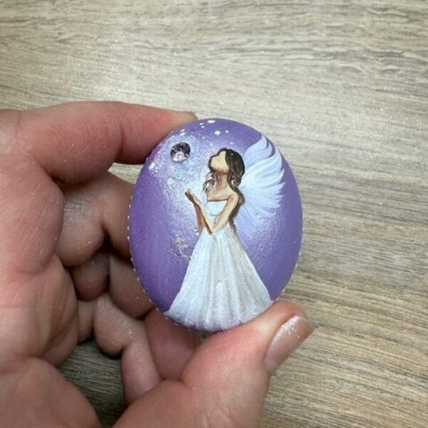 Andělský ručně a s láskou malovaný kamínek  pro štěstí a ochranu | 15 | s kamenem Swarovski