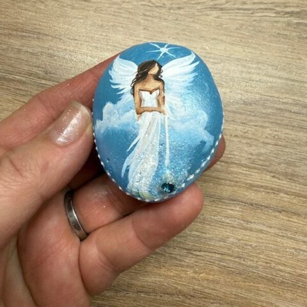 Andělský ručně a s láskou malovaný kamínek  pro štěstí a ochranu | 6 | s kamenem Swarovski