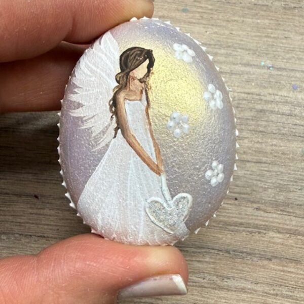 Andělský ručně a s láskou malovaný kamínek pro štěstí a ochranu | Zlatavý