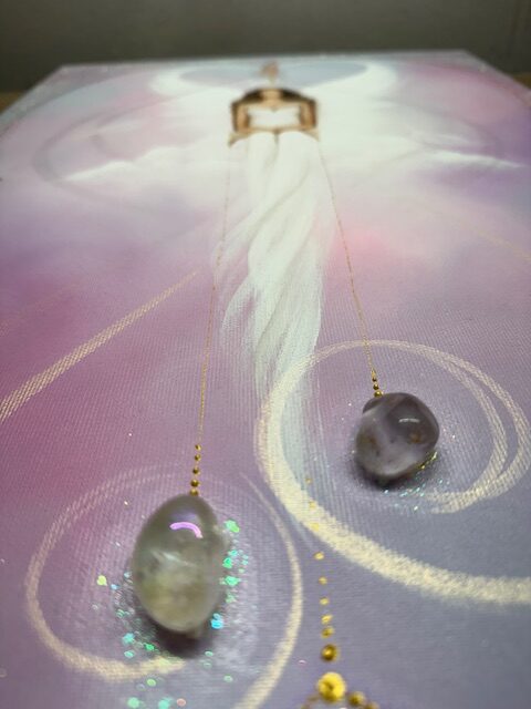 Andělský obraz v energiích novoluní od autorky Michaely Němcové | Hluboká důvěra | 40x60cm - Obrázek 2