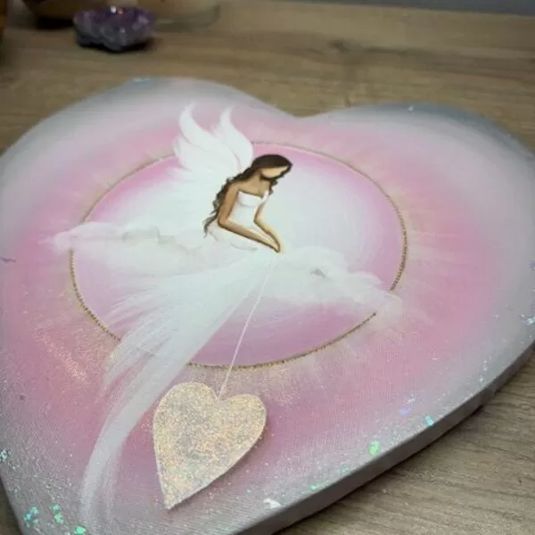 Andělský ochranný obraz ve tvaru srdce | Chráním tvůj prostor | Růžový | 30x30 cm