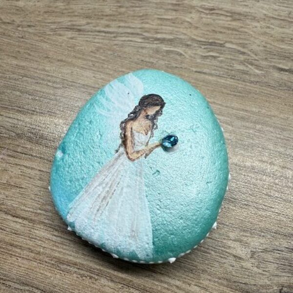 Andělský ručně a s láskou malovaný kamínek pro štěstí a ochranu s kamínkem Swarovski | Zimní mátová | 2 (Kopírovat)