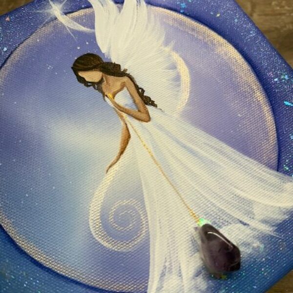 Andělský ochranný a harmonizační obraz s ametystem  | Uvolnění bolestí ze srdce | 20x20 cm