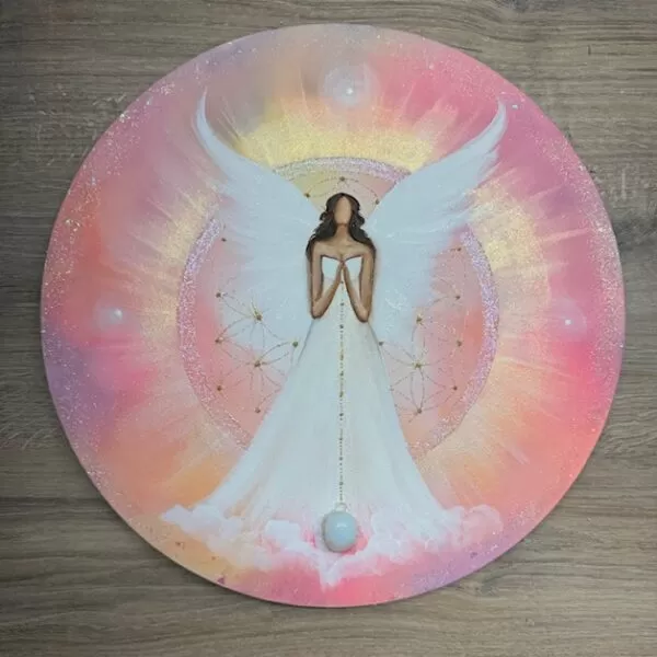 Zářivý andělský obraz Artofsoul s opalitem v energiích slunovratu | Brána světla | Kruh 40cm