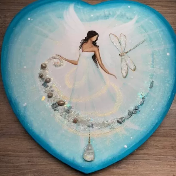 Andělský ochranný obraz ve tvaru srdce s minerály | V hlubinách duše | 40 cm