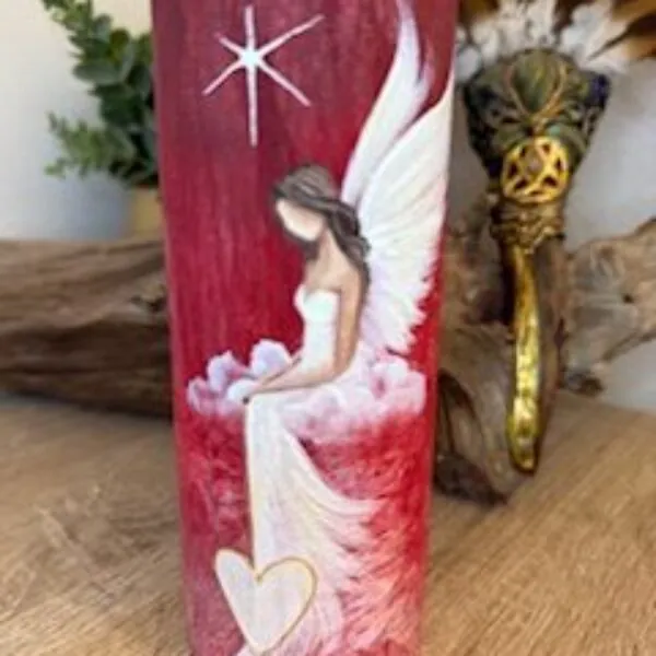 Adnělská ochranná svíce svítící ve tmě od autorky Michaely Němcové