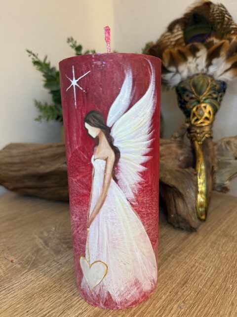 Adnělská ochranná svíce svítící ve tmě od autorky Michaely Němcové