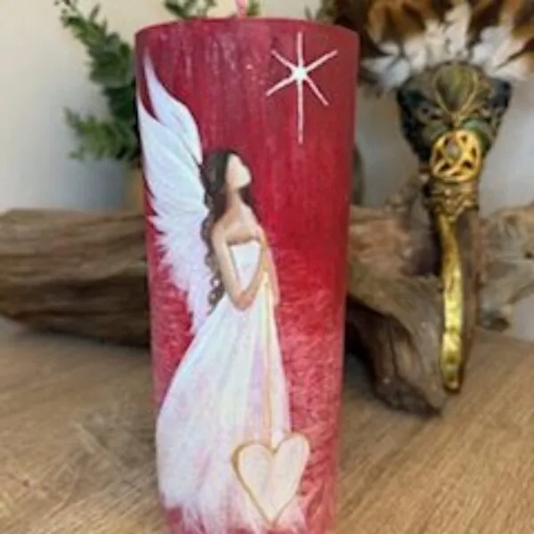 Adnělská ochranná svíce svítící ve tmě od autorky Michaely Němcové