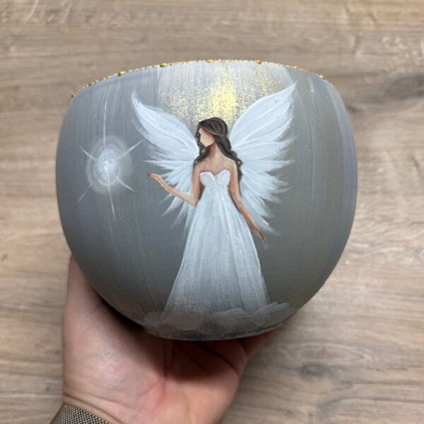 Andělský ručně malovaný obal na květiny | Dotek ticha | horní průměr 11 cm | Šedý