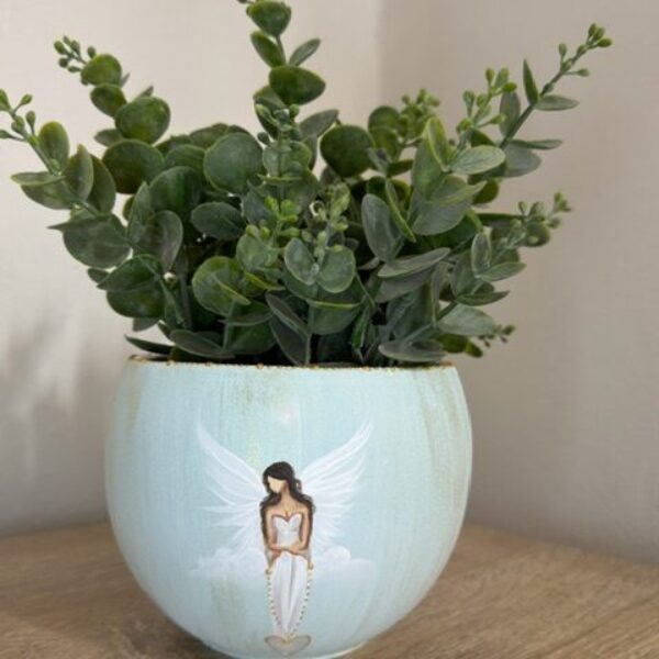 Andělský ručně malovaný obal na květiny | Dotek ticha | horní průměr 11 cm | Mint