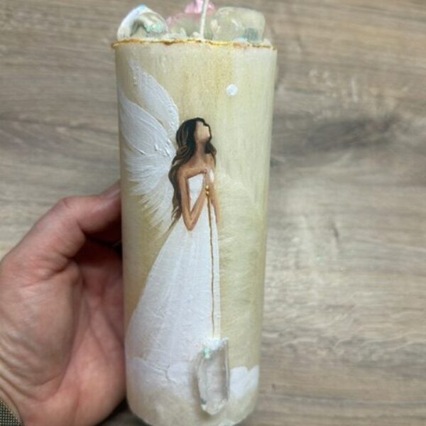 Andělská, ručně malovaná svíce s křišťály, plná laskavé energie | ROZPOMÍNÁNÍ | 16 cm 1