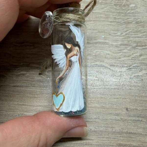 Andělský, ručně malovaný ochranný amulet s larimarem | 10