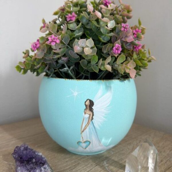 Andělský ručně malovaný obal na květiny | Se srdíčkem | horní průměr 11 cm | Mint