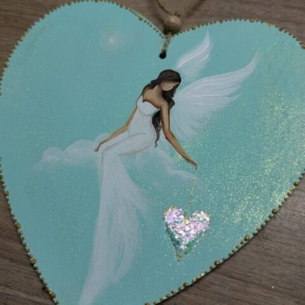 Andělské ručně malované srdce k zavěšení | 16 cm | Srdce které ví... | Mint