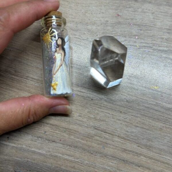 Andělský amulet v energiích slunovratu s křišťálky uvnitř | Návrat ke sví síle | 9