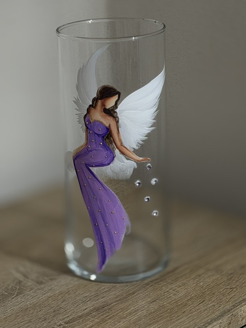 Andělská, ručně malovaná skleněná váza velká | 24 cm | Fialová s kameny swarovski